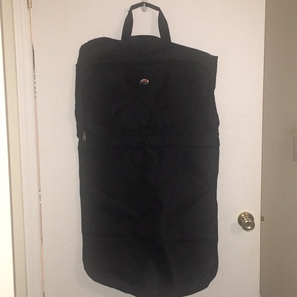american tourister hanging bag